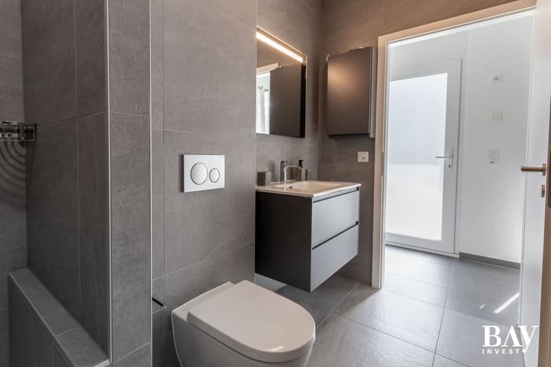 Très grand 2.5 pièces sur deux niveaux, neuf à Conthey – Accessible et lumineux (12)