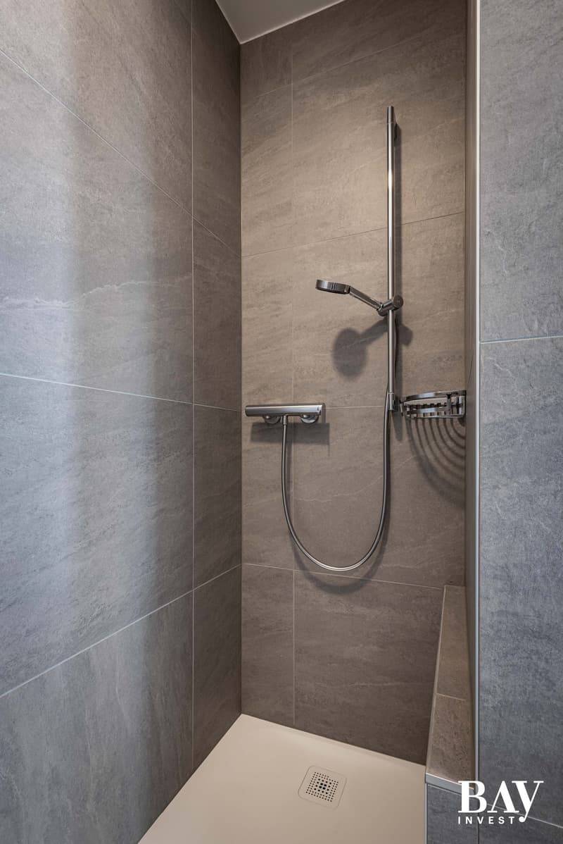 Très grand 2.5 pièces sur deux niveaux, neuf à Conthey – Accessible et lumineux (10)