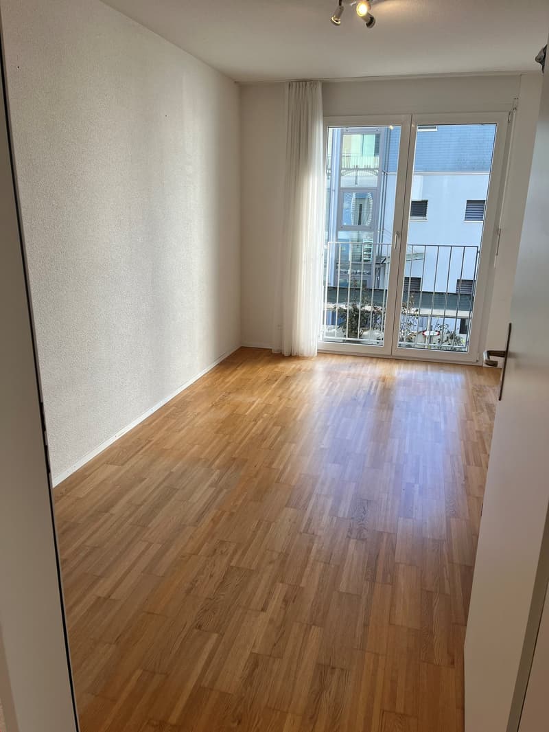 Zimmer 2 - Parkett neu versiegelt