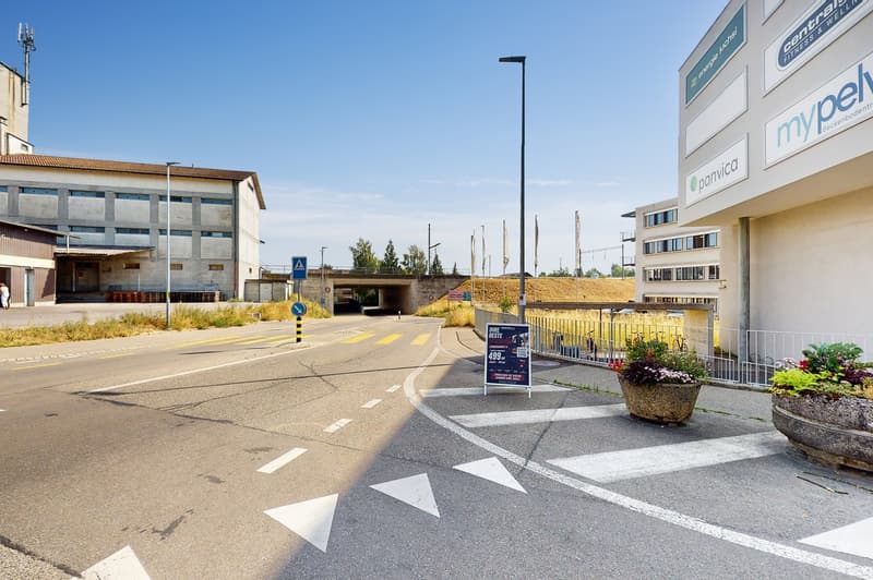 Lichtdurchflutete Gewerbefläche im Erdgeschoss – vielseitig nutzbar (103 m²) (7)