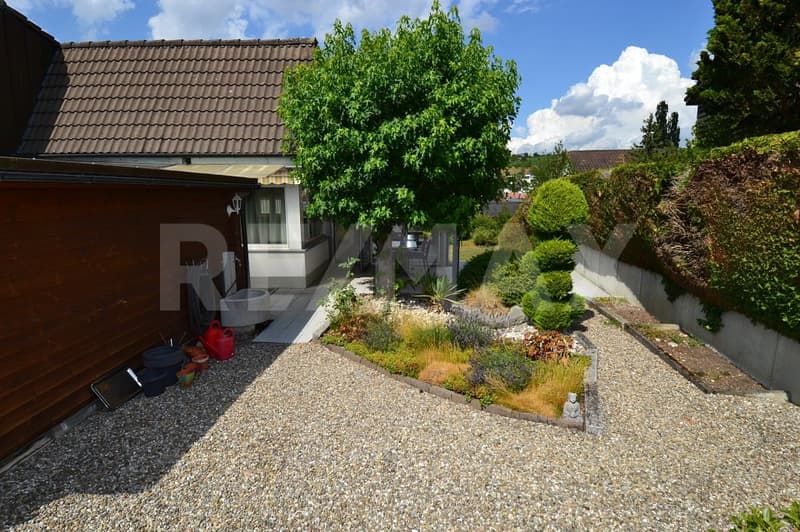 Weitblick, Wohnkomfort und grosszügige Parkierung ein Zuhause zum Ankommen. (11)