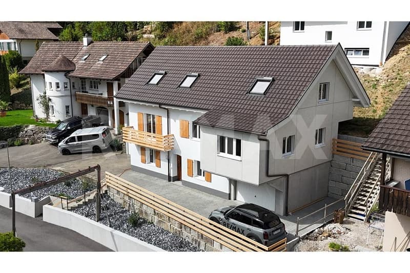 Kernsaniertes 8-Zimmer-Eigenheim mit viel Raum und Charakter (2)