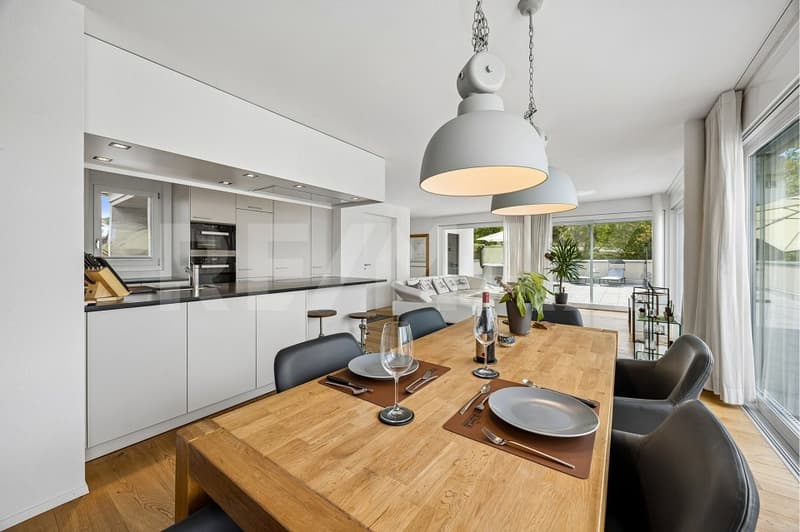 Exklusive Attikawohnung mit Liftdirektzugang & grosser Dachterrasse (1)