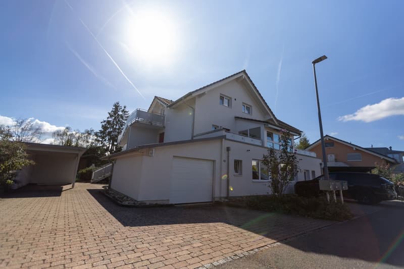 Familienfreundliche 4.5-Zimmer-Wohnung in Müntschemier (1)