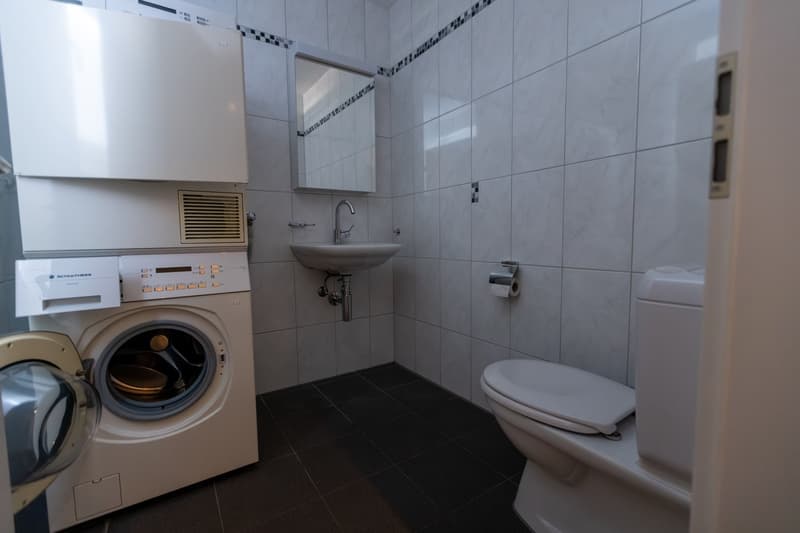 Familienfreundliche 4.5-Zimmer-Wohnung in Müntschemier (18)