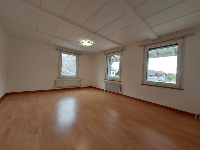 Gemütliche 3.5-Zimmer-Wohnung in Müntschemier – ab sofort verfügbar! (5)