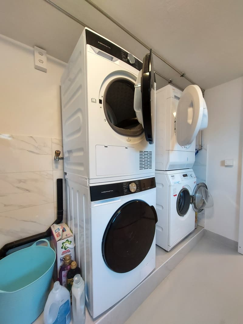Exklusive teilmöblierte 2.5-Zimmer-Dachwohnung mit hohem Ausbaustandard in Kerzers (10)