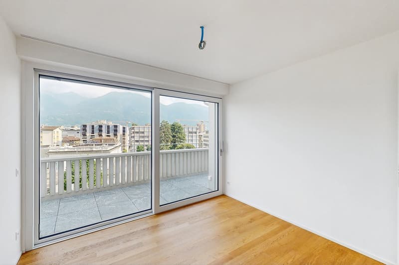 Esclusivo appartamento di 3.5 locali con vista lago nel cuore di Locarno (10)