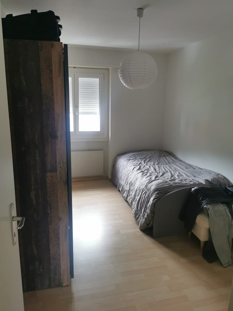 Zu vermieten 5151 Zimmerwohnung in Pieterlen (8)