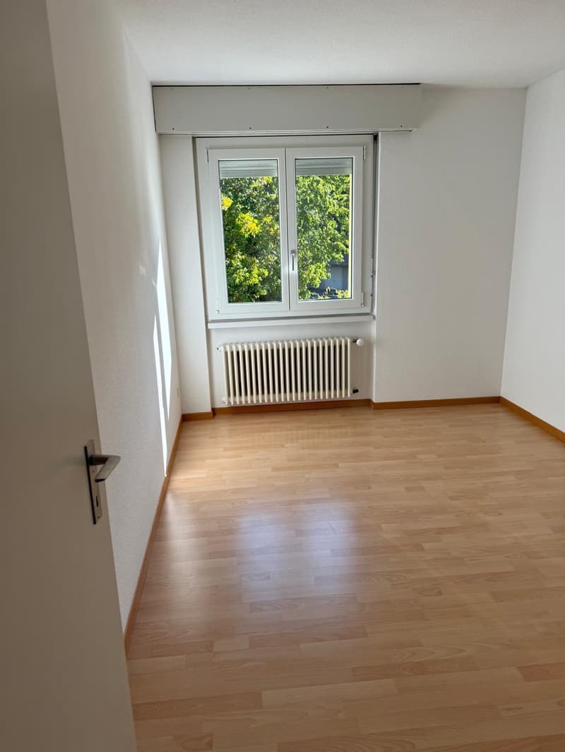 Zu vermieten im Hölzli 33 eine 4 1/2 Zimmerwohnung (5)