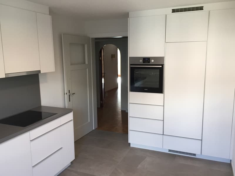 Moderne 4.5-Zimmerwohnung im Zentrum von Visp zu vermieten (7)