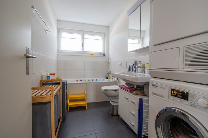 Badezimmer mit Badewanne