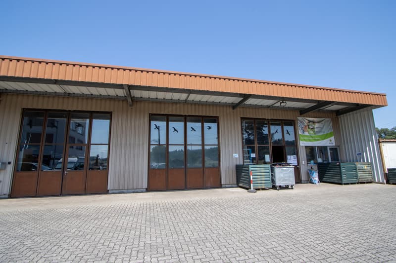 Gewerbehalle aussen