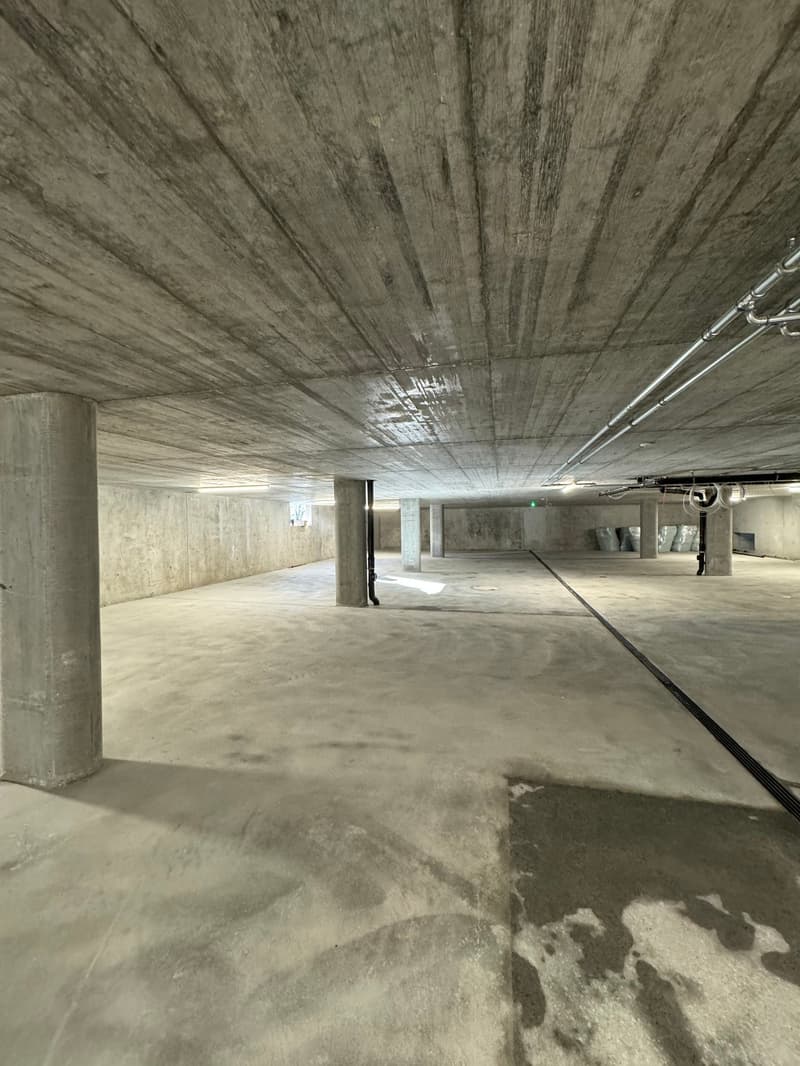 Parkplatz überdacht (1)