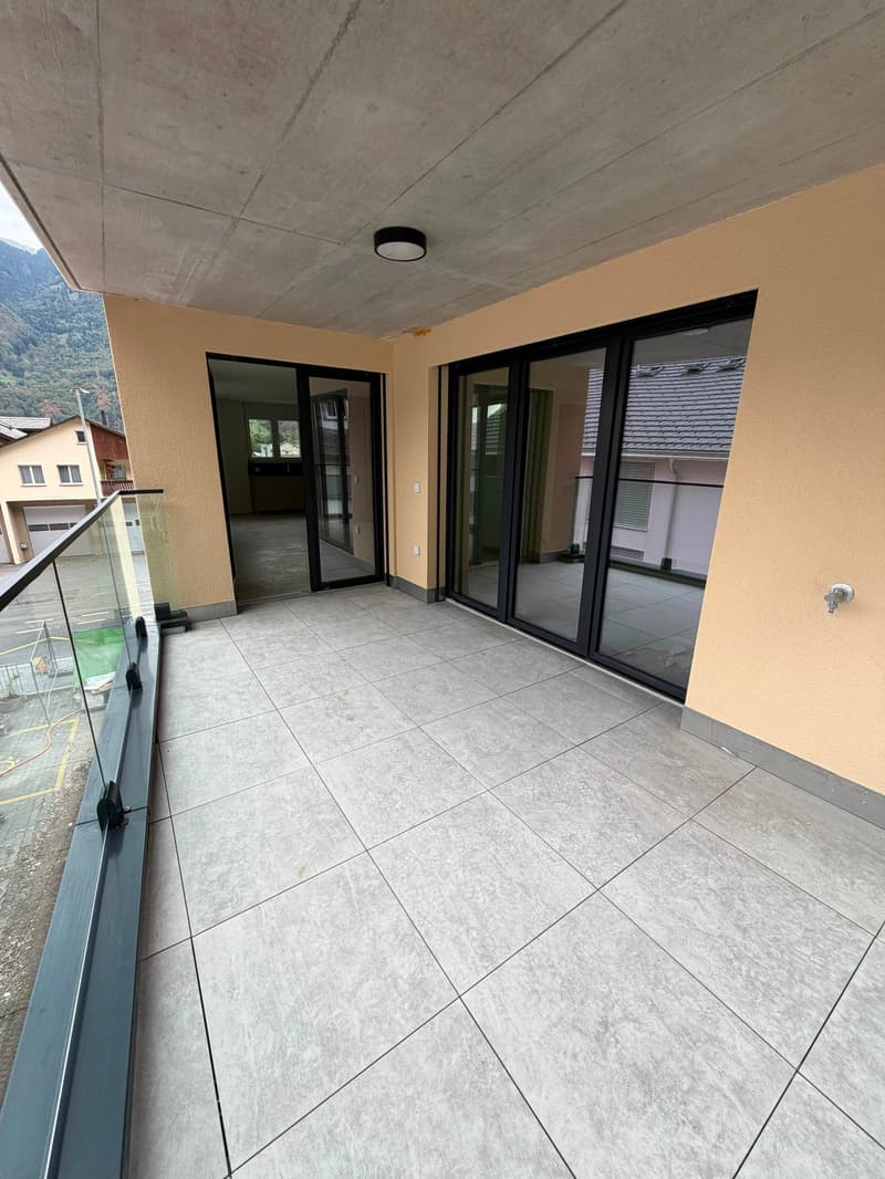 Moderne 3.5-Zimmer-Wohnung mit Balkon in Niederurnen, Glarus Nord (9)