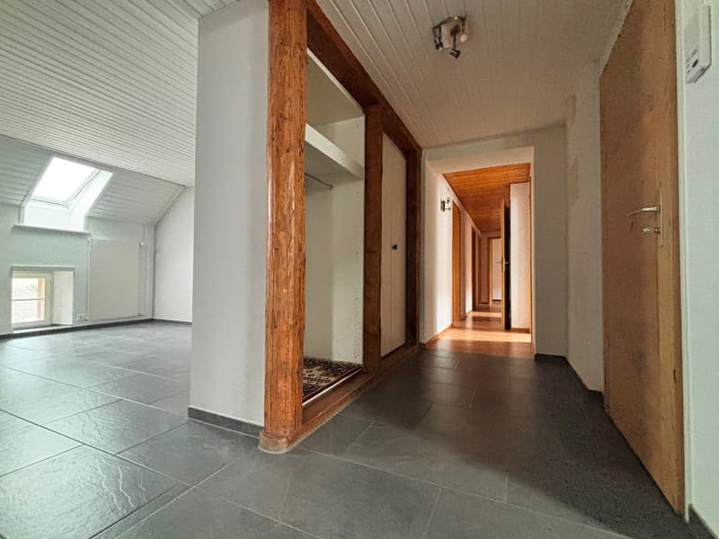 Superbe appartement en attique de 144 m² – Entièrement rénové (5)