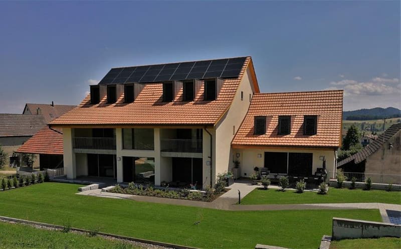 Liegenschaft (Hinterseite)