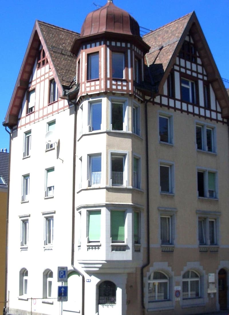zentral gelegene Parterre-Wohnung in Jugenstilhaus (1)