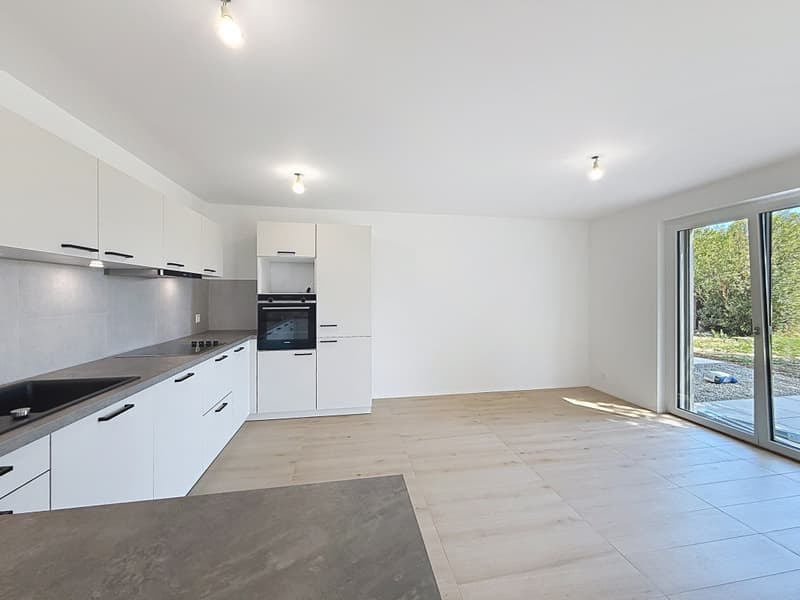 Triplex neuf dans villa avec terrasse et jardin (2)