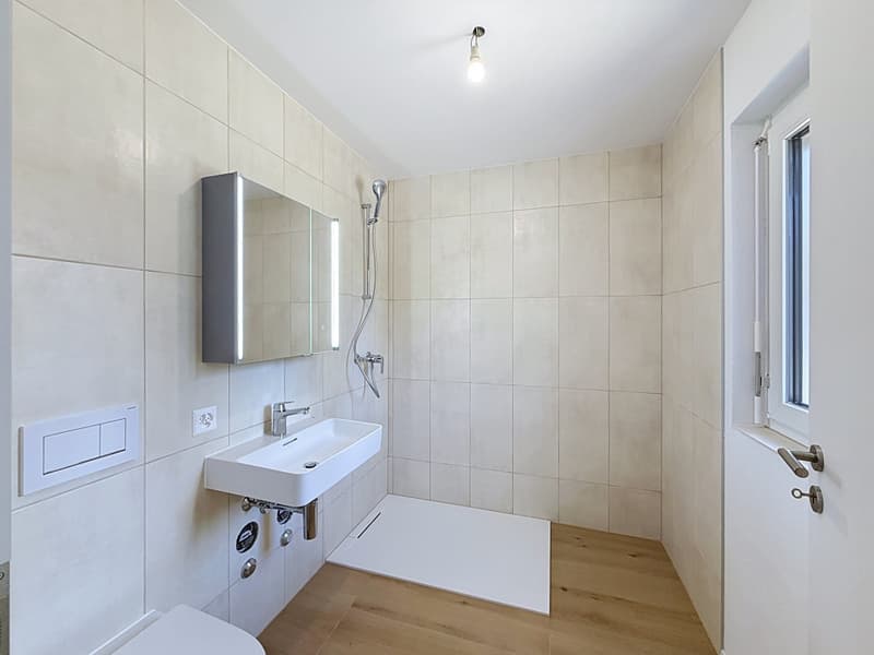 Triplex neuf dans villa avec terrasse et jardin (5)