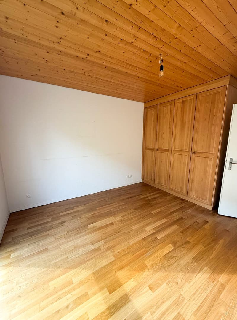 Charmante 3,5-Zimmer-Wohnung mit Weitblick ins Grüne (9)