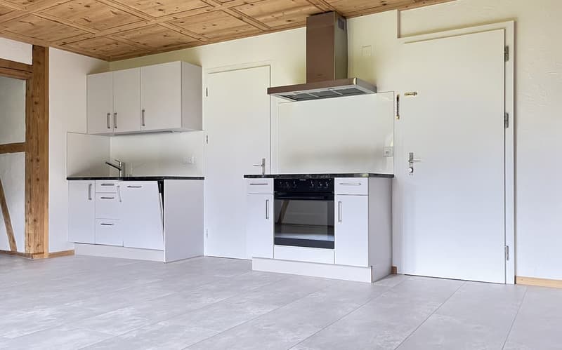 Charmante 3-Zimmer-Wohnung in Kandersteg – Renoviert und idyllisch gelegen (2)