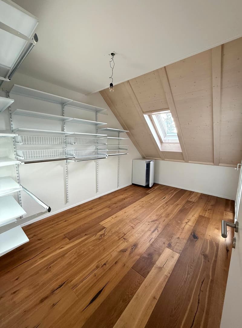Helle 4.5-Zimmer-Wohnung mit zwei Balkonen und einer grosszügigen Galerie (17)