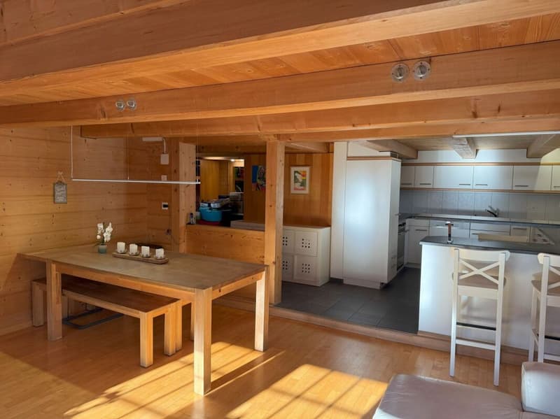 Maison d'habitation et de commerce dans un emplacement central (9)
