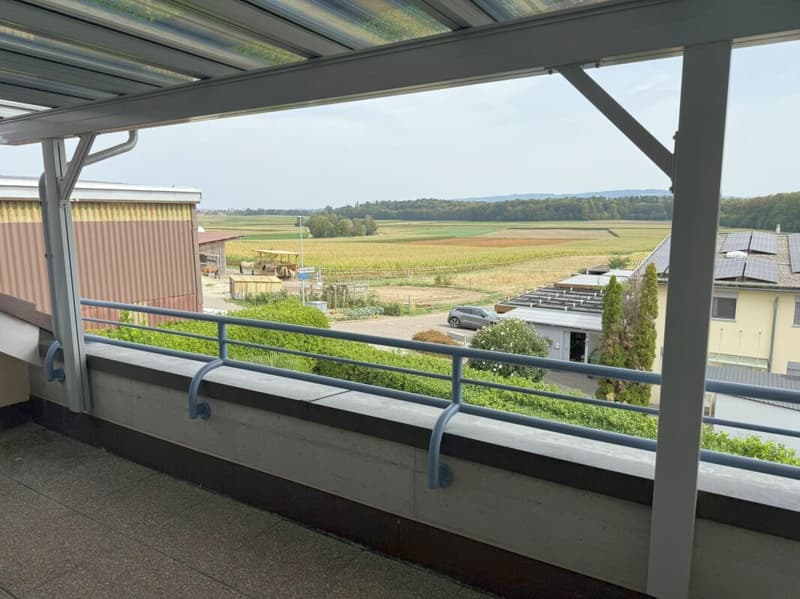 5.5-Zimmer-Attikawohnung mit 139 m2 Nettowohnfläche, viel Sonne und attraktive Fernsicht (10)