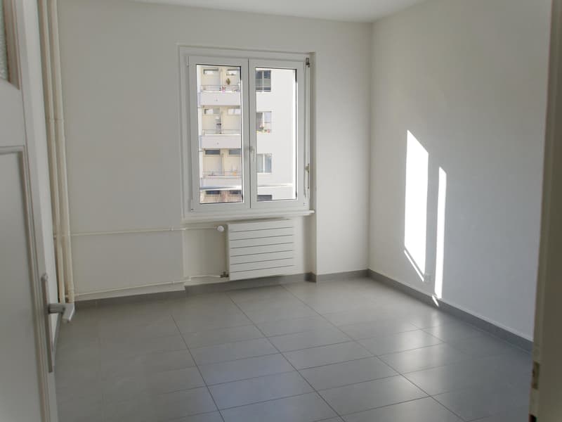 Appartement 2.5 pièces lumineux à louer – Lausanne, av. de la Dôle (3)