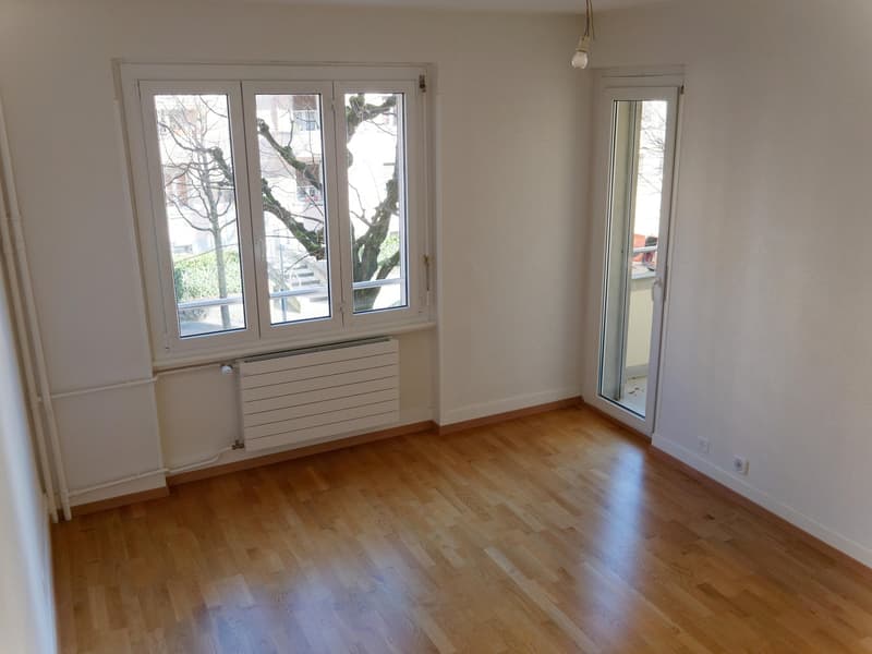 Appartement 2.5 pièces lumineux à louer – Lausanne, av. de la Dôle (2)