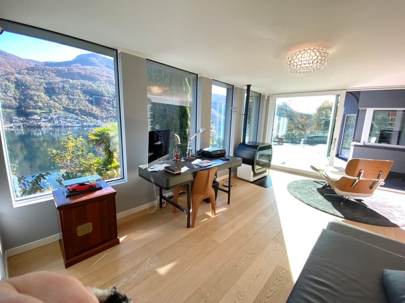 Stylish villa with private Spa & pool overlooking the lake (15)