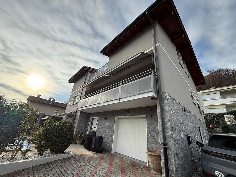Agno / Cassina D'Agno ampia villa unifamiliare con piscina (12)