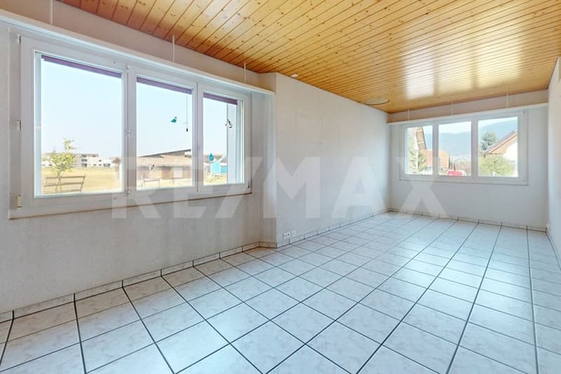 Freistehendes Haus mit Zwei Wohneinheiten (4)