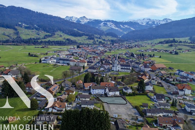 Ländlich gelegene Neubau Wohnungen - zentrale Lage (2)