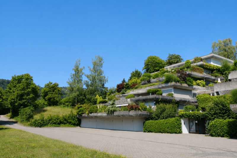 GROSSEN IMMOBILIEN - Exklusives 5.5-Zimmer-Terrassenhaus mit Panorama auf Aaretal und Berner Alpen (1)