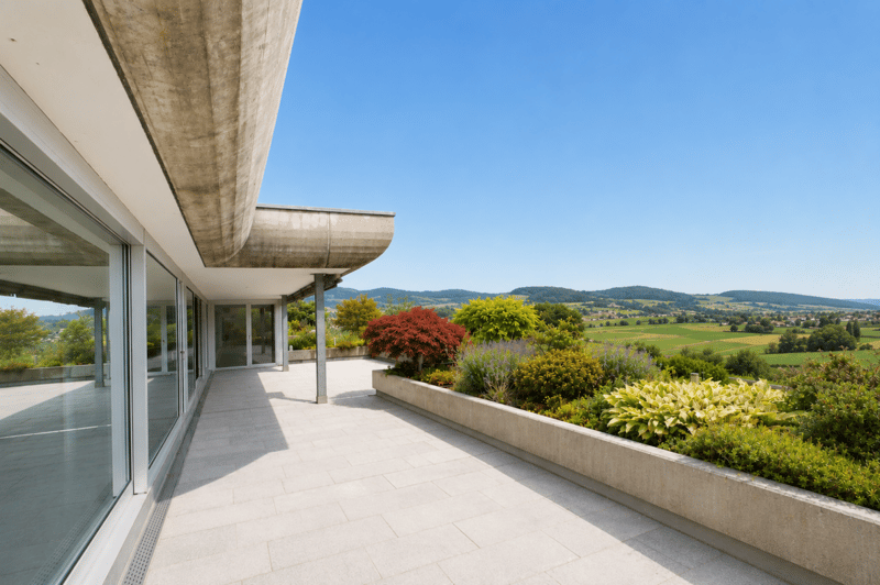 GROSSEN IMMOBILIEN - Exklusives 5.5-Zimmer-Terrassenhaus mit Panorama auf Aaretal und Berner Alpen (4)