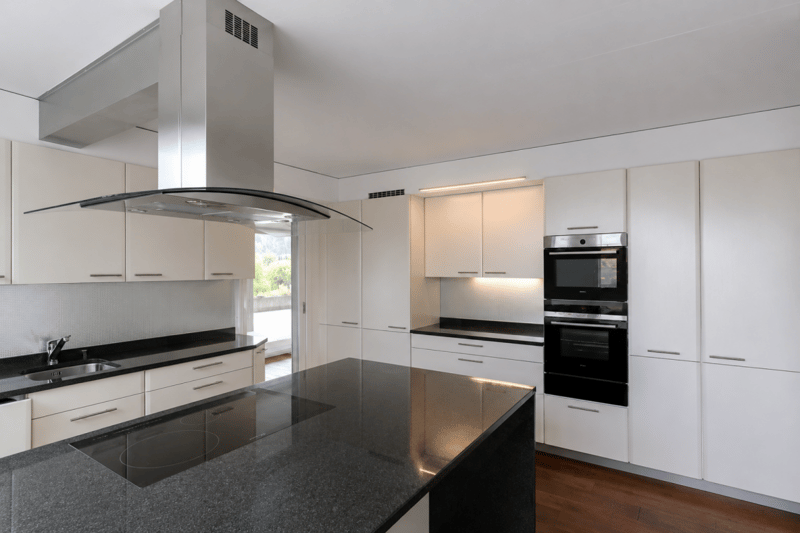 GROSSEN IMMOBILIEN - Exklusives 5.5-Zimmer-Terrassenhaus mit Panorama auf Aaretal und Berner Alpen (6)
