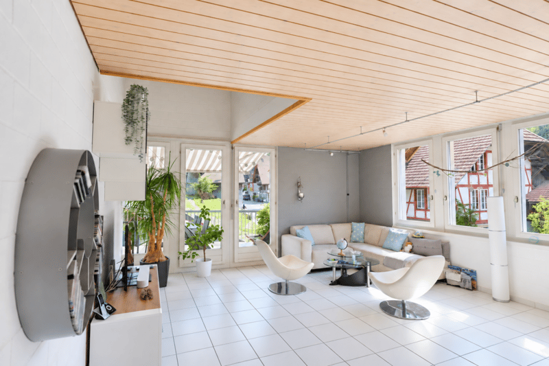 GROSSEN IMMOBILIEN - 5.5 Zimmer- Maisonette Dachwohnung (2)