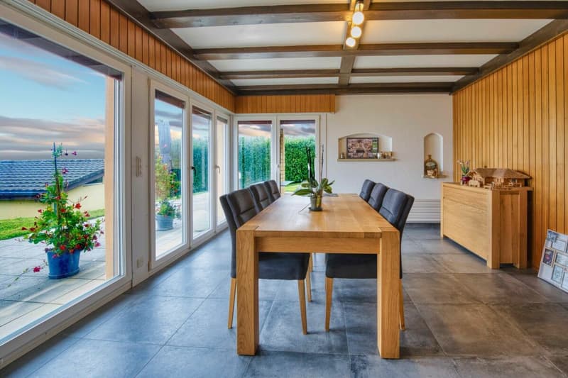 VENDU - Villa individuelle avec piscine et vue de rêve (7)