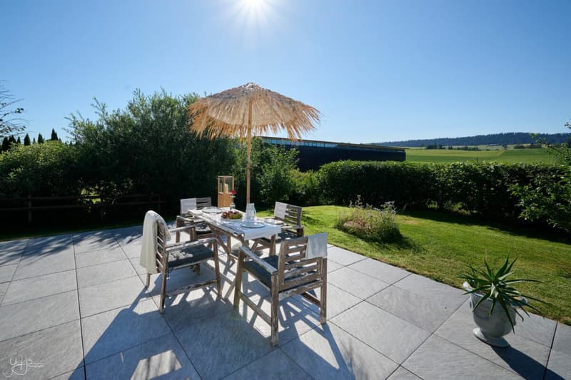 Très bel appartement récent de 5,5 pièces avec jardin (5)