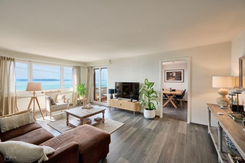 Appartement de 4.5 pièces avec vue imprenable sur le lac (6)