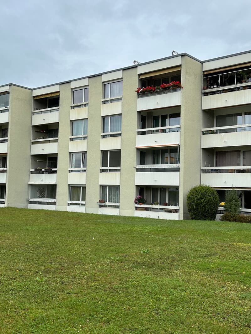 Zentral wohnen in Steffisburg - 3.5-Zimmer-Wohnung mit Balkon und EHP (1)