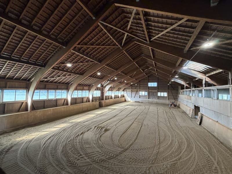 Tenant wanted! Reithalle Burgdorf incl. riding arena (5)
