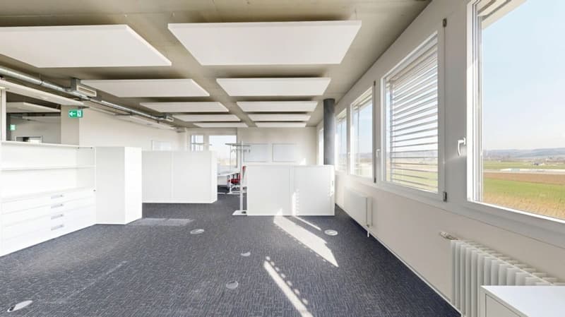 904 m2 d'espace commercial/bureaux (5)