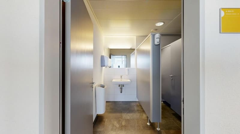 904 m2 d'espace commercial/bureaux (11)