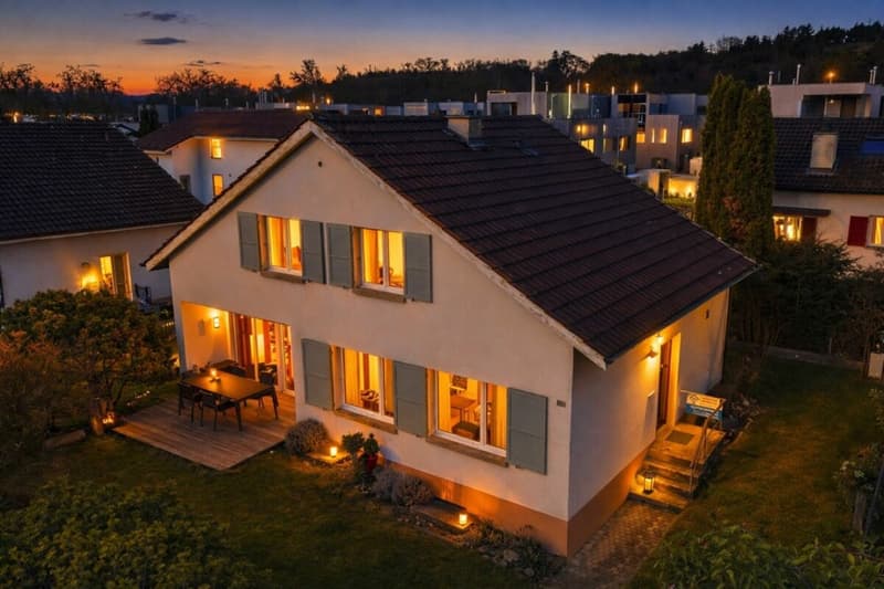 Freistehendes Zuhause mit viel Platz rund ums Haus (2)