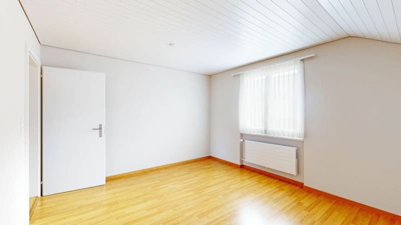 Freistehendes Zuhause mit viel Platz rund ums Haus (5)