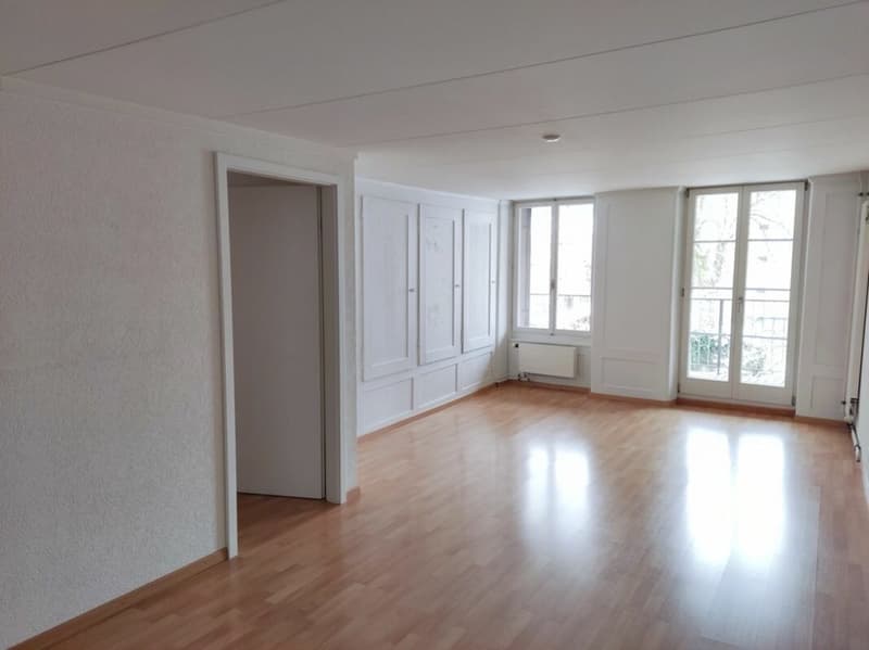 Grosszügige 4.5 Zi. Altstadtwohnung mit Balkon (5)