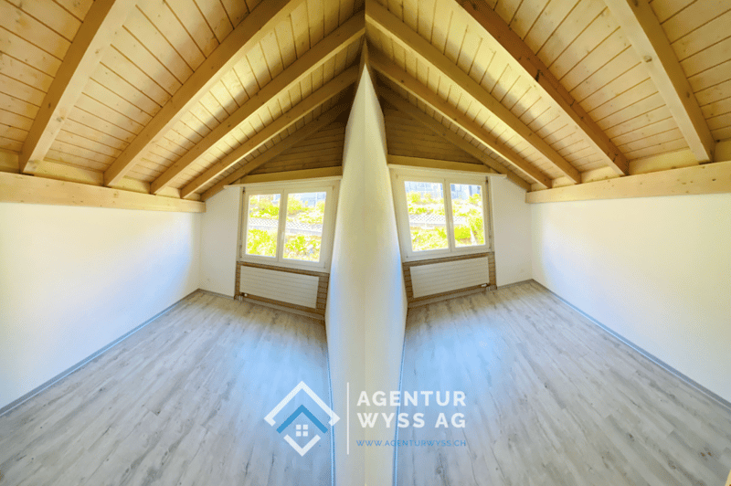 Agentur Wyss AG: Schönes 4.5 Zi. REFH in Faulensee mit Seesicht (9)
